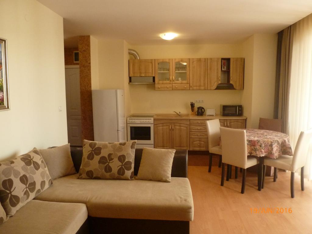 Private Apartments In Privilige Fort Beach Елените Экстерьер фото